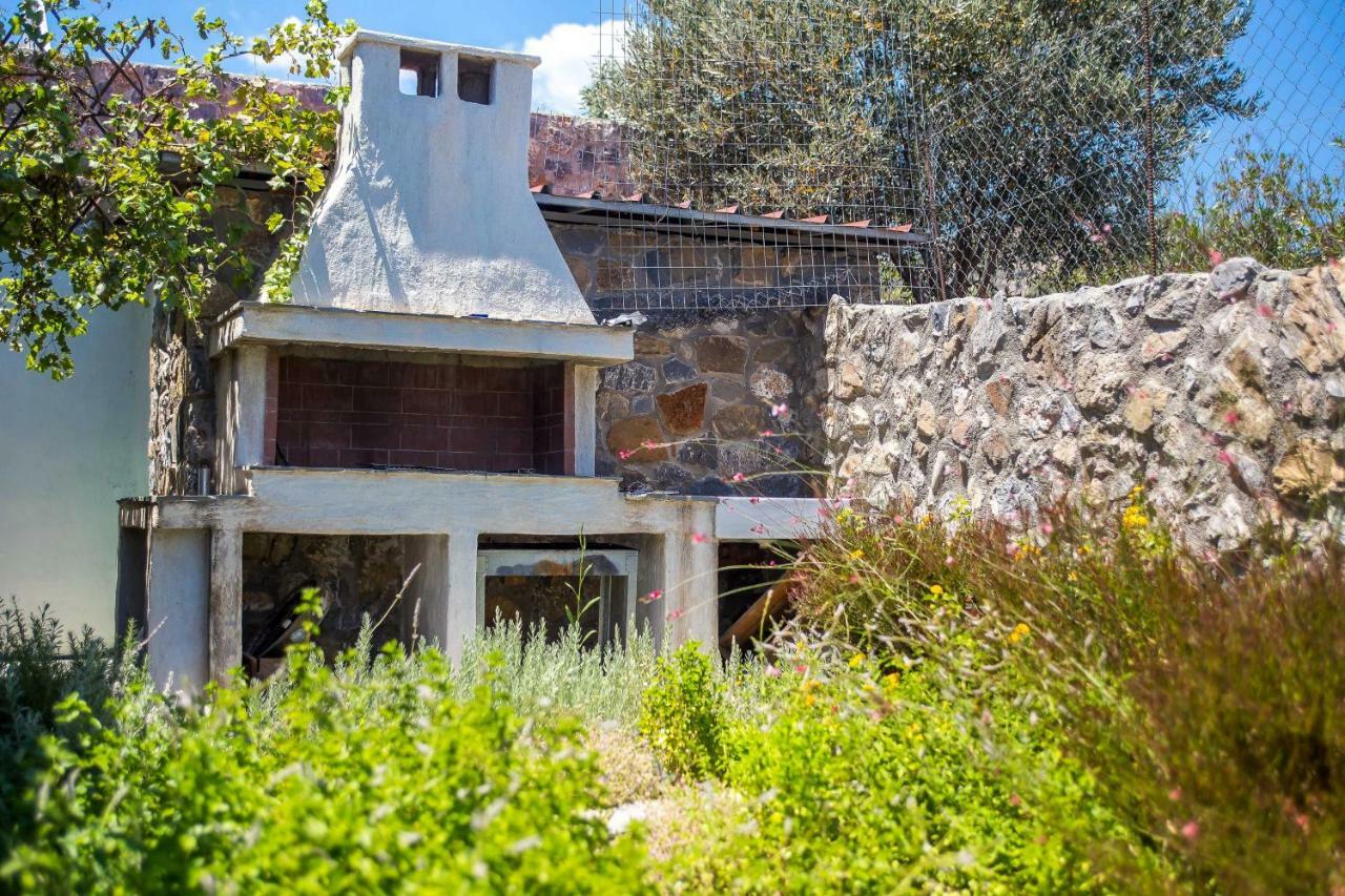 Villa Helios กาลาธอส ภายนอก รูปภาพ